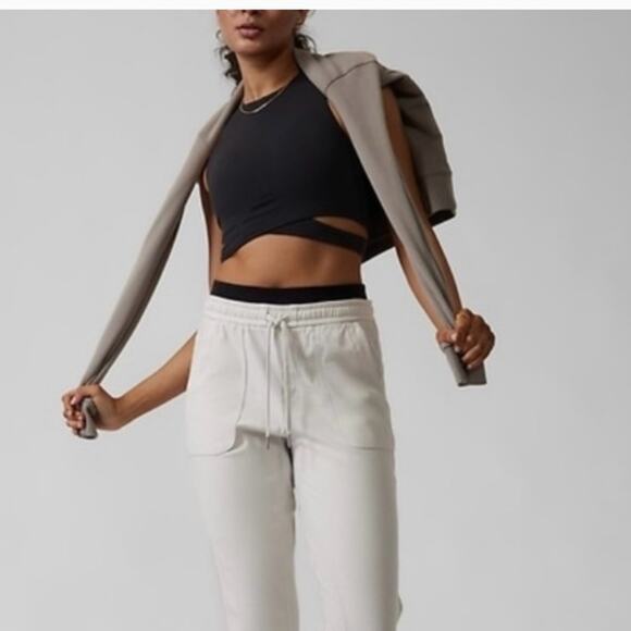 Athleta Black Conscious Cut Out Crop Top withh Built in Bra Size Medium - Picture 6 of 15